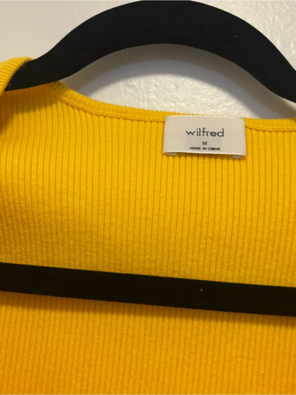 Aritzia Wilfred All tied up crop sweater Size M
